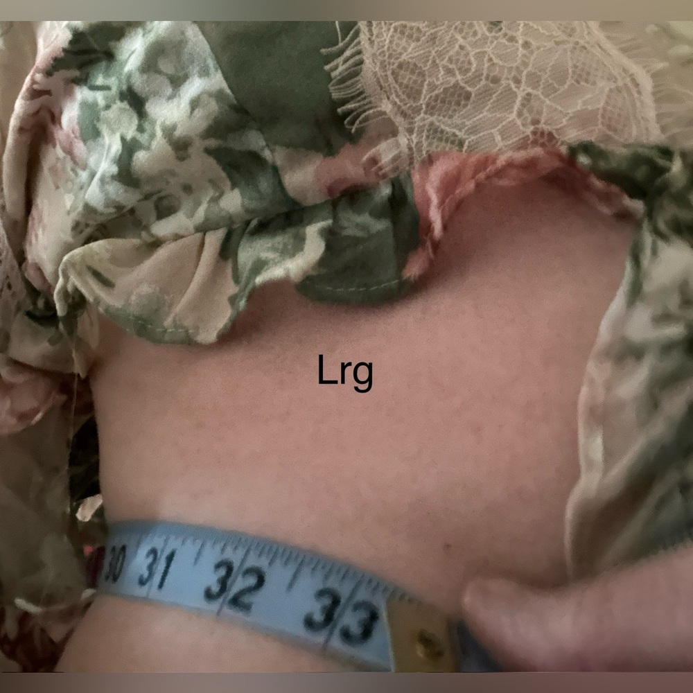 Floral Maxi Tiered Boho Dress.Cut Out & Ruffle/Lace Long Sleeves.NWT - Host Pick - Picture 13 of 13